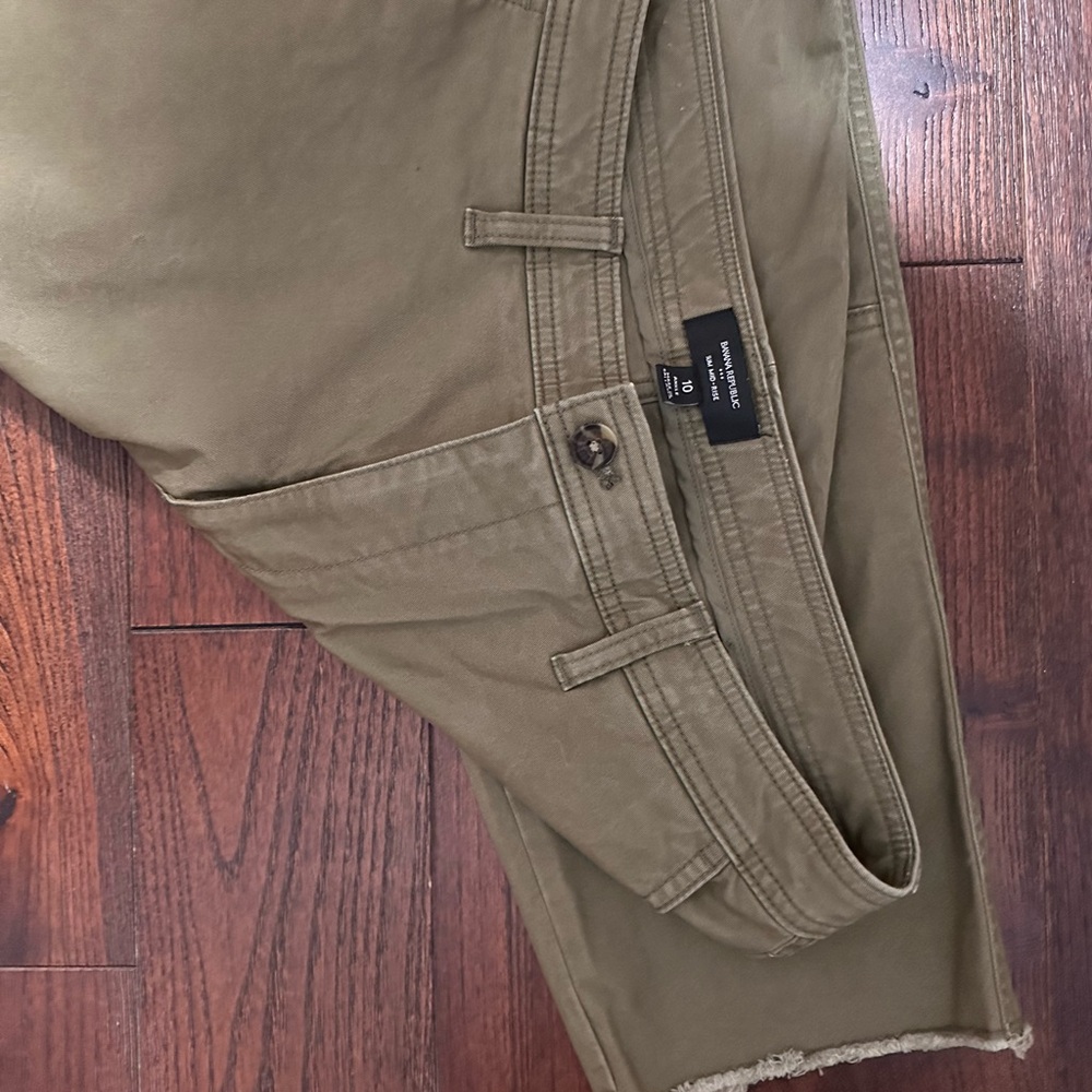 Banana Republic slim Mid Rise Green Chinos Sz 10 - Picture 3 of 4